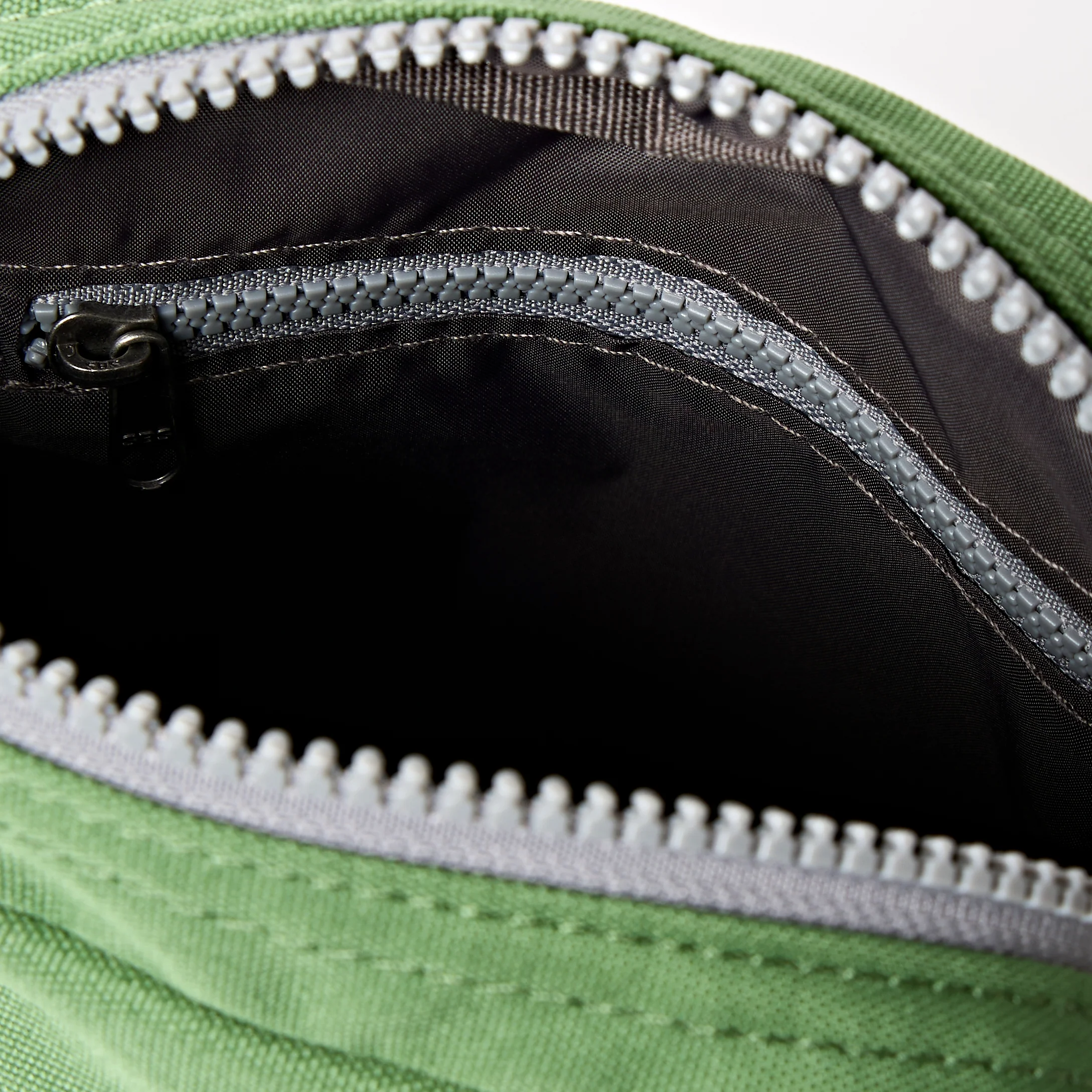 Bond Pocket Crossbody Bag in Artichoke - Image 4