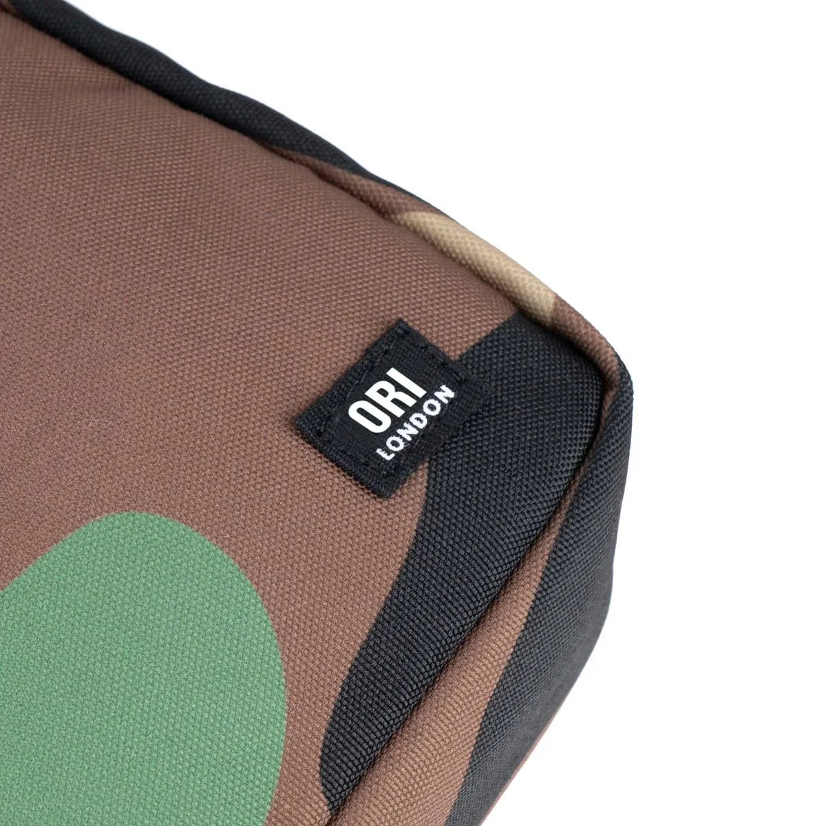 Bond Pocket Crossbody Bag in Vintage Camo - Image 7