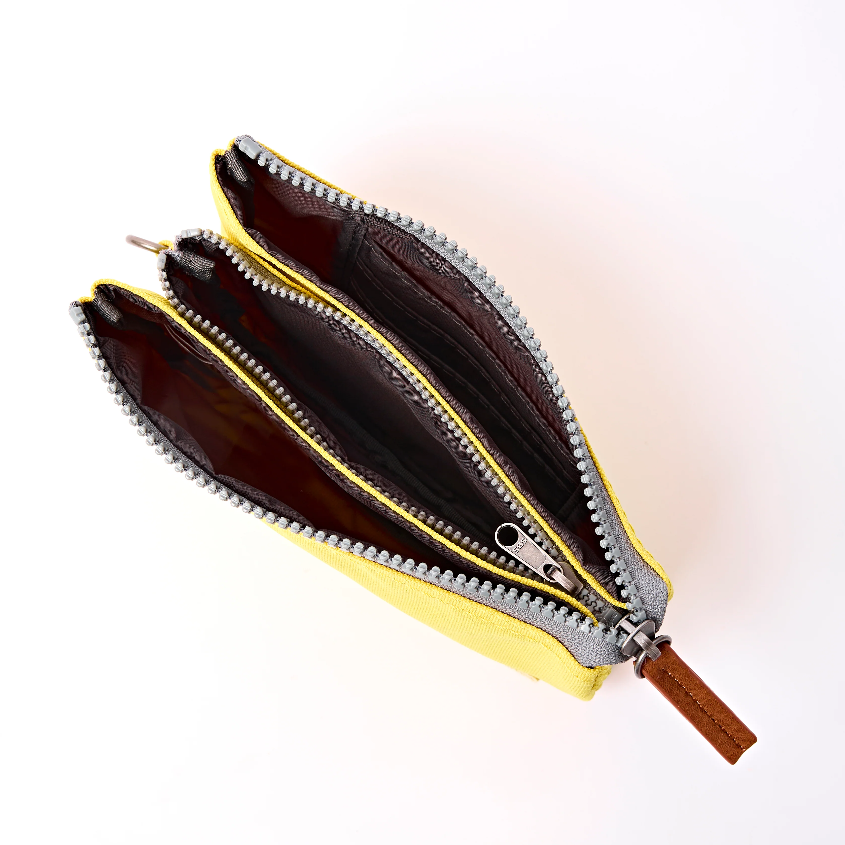 Carnaby Wallet in Passion Fruit - Image 4