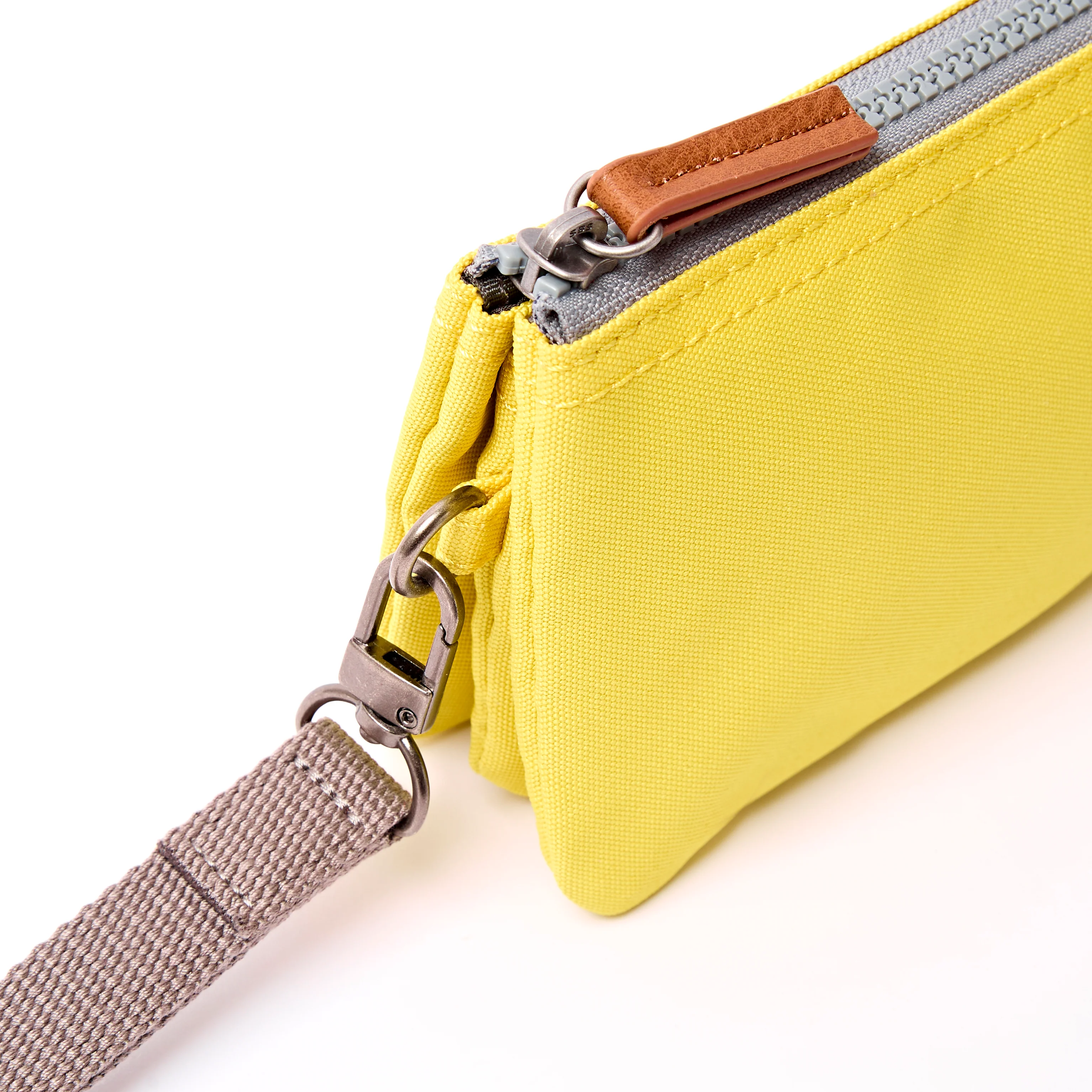 Carnaby Wallet in Passion Fruit - Image 6
