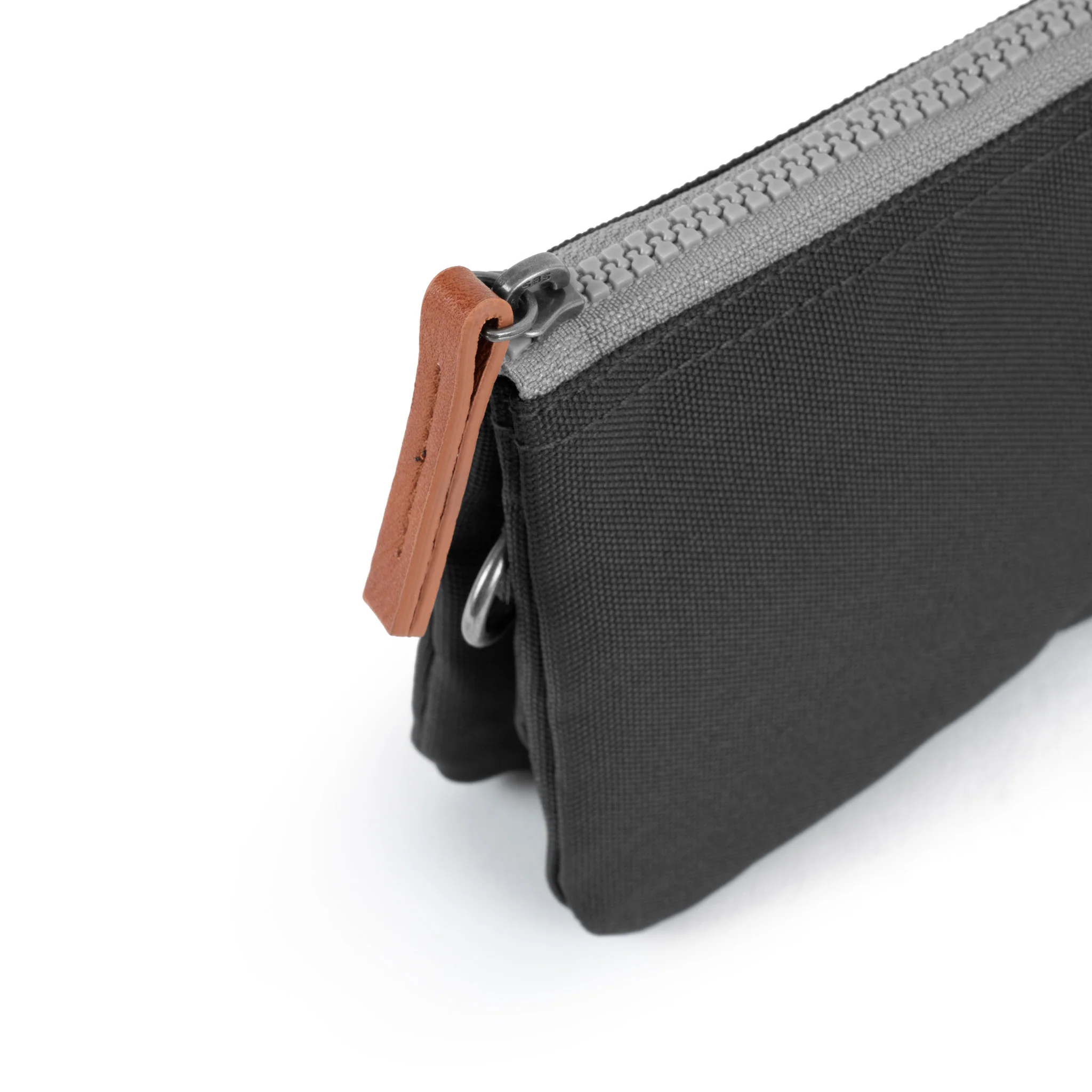 Carnaby Wallet in Carbon - Image 4