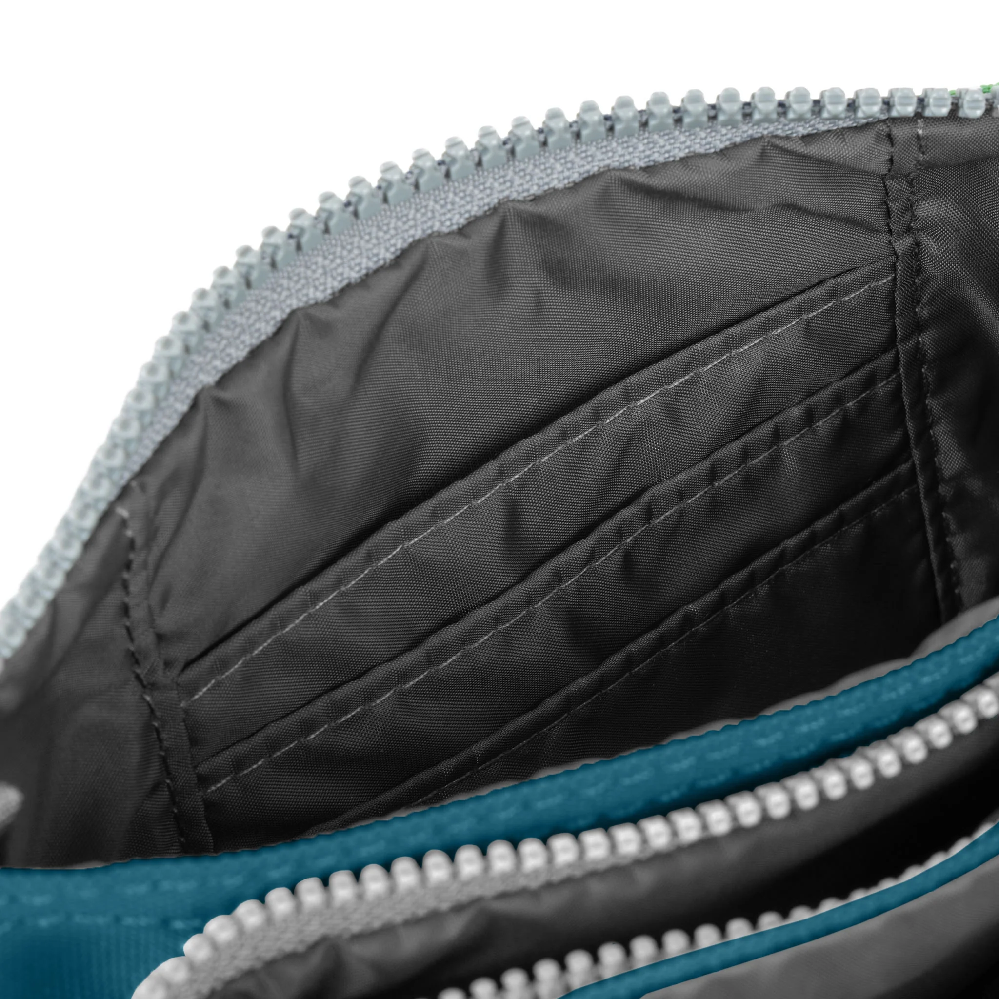 Carnaby Wallet in Marine - Image 6