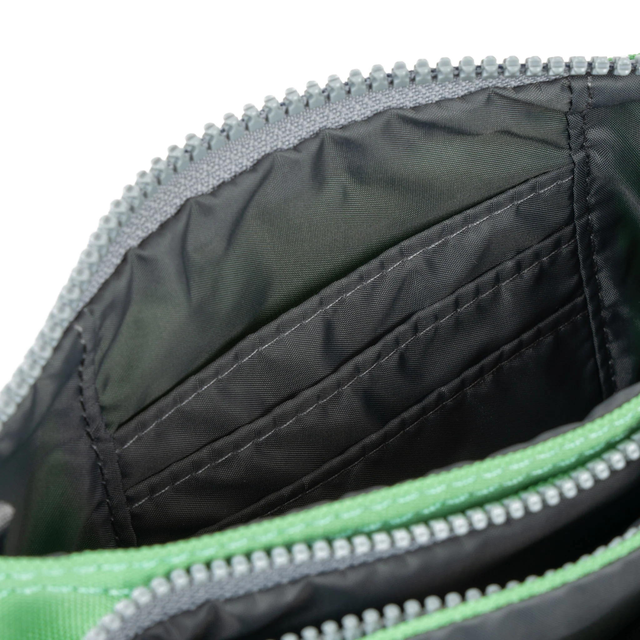 Carnaby Wallet in Peppermint - Image 7