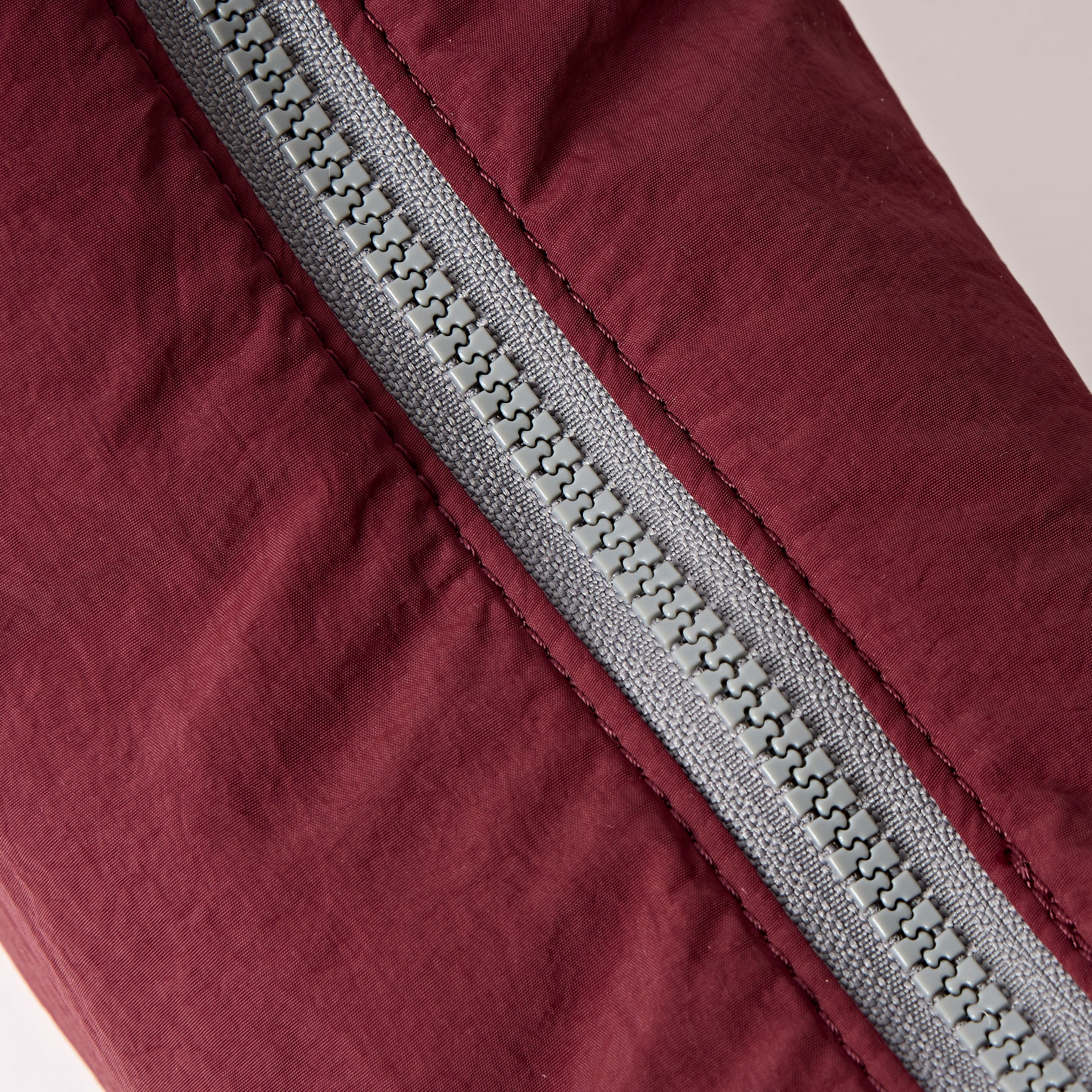 Farringdon Half Moon Bag in Bordeaux - Image 4