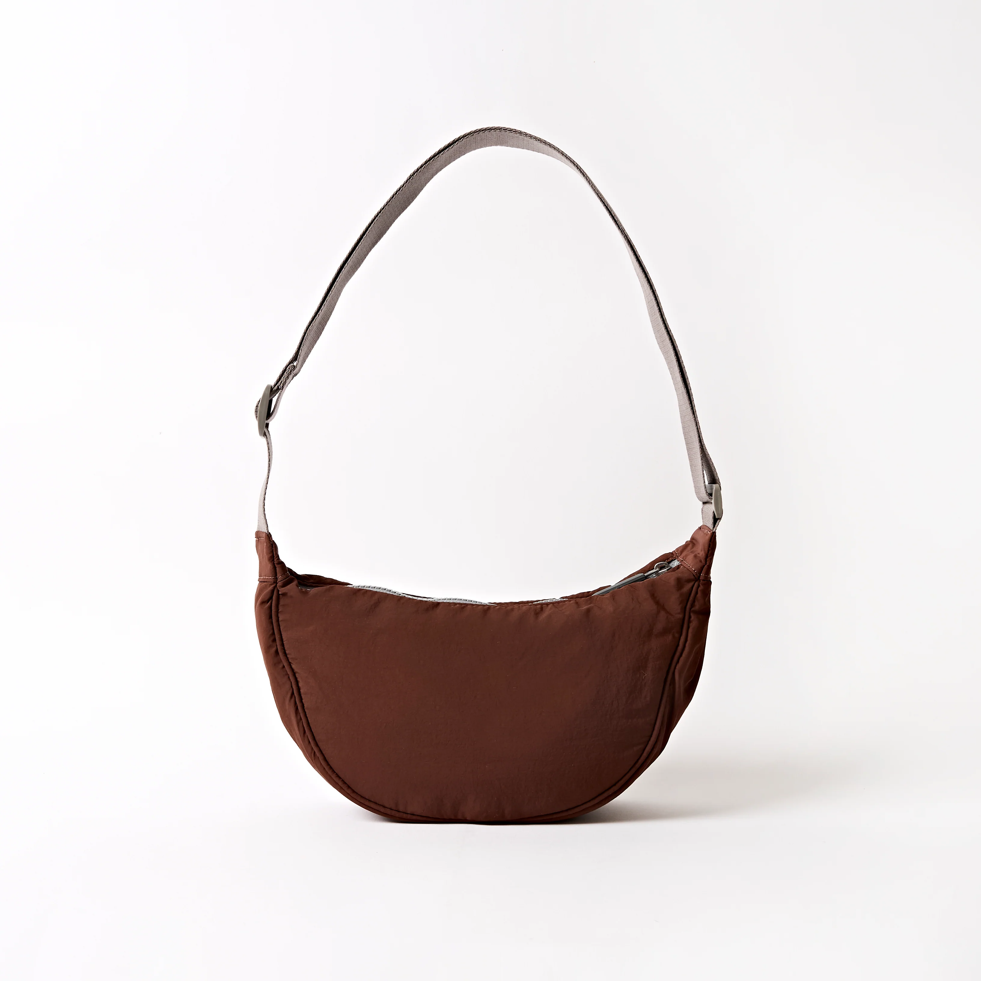 Farringdon Half Moon Bag in Chocolate - Image 3