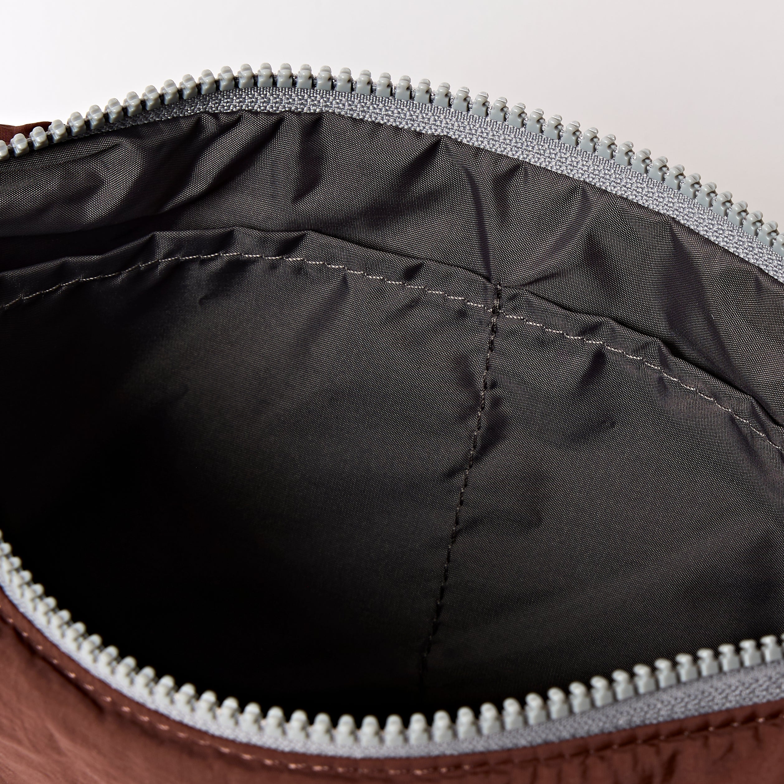 Farringdon Half Moon Bag in Chocolate - Image 5