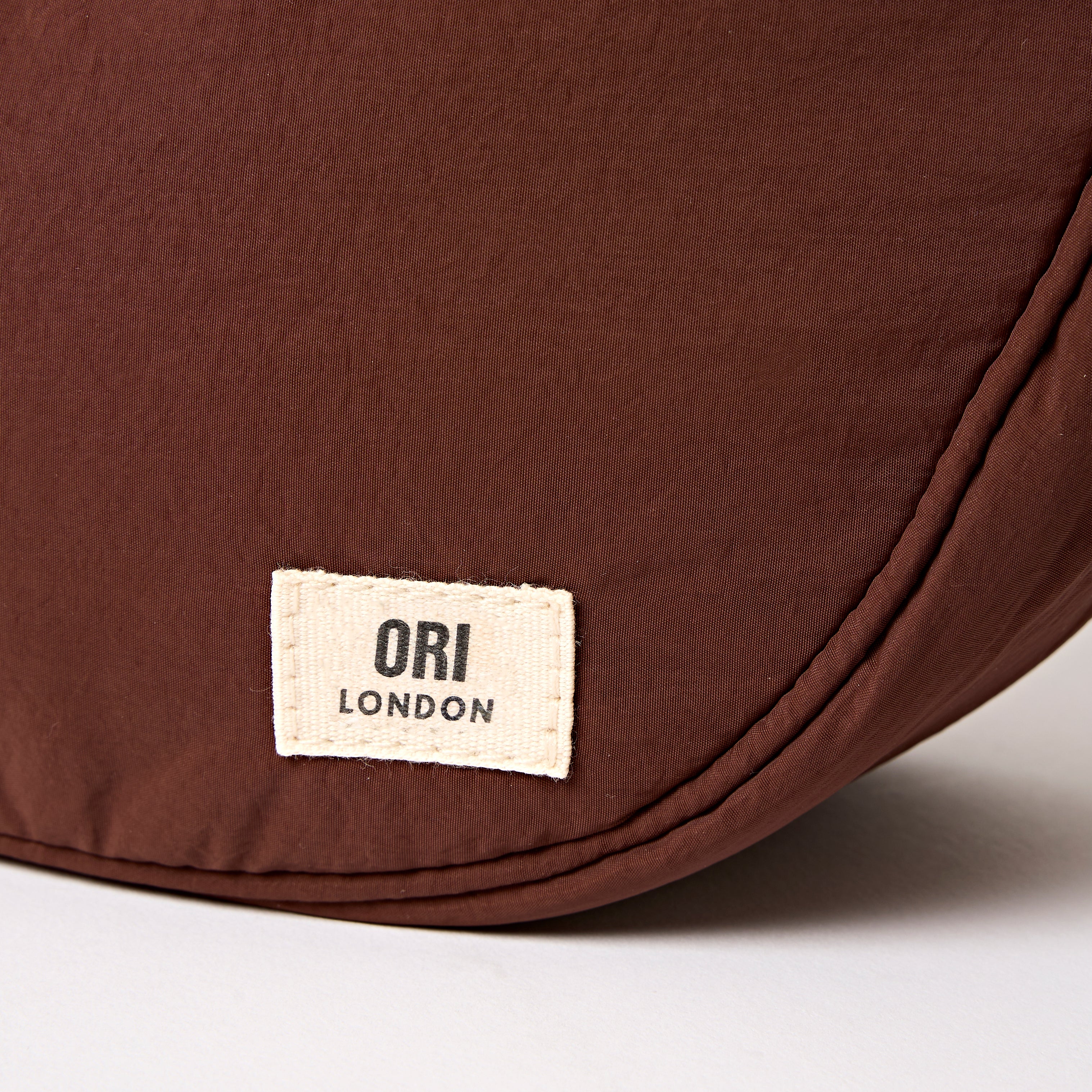 Farringdon Half Moon Bag in Chocolate - Image 7