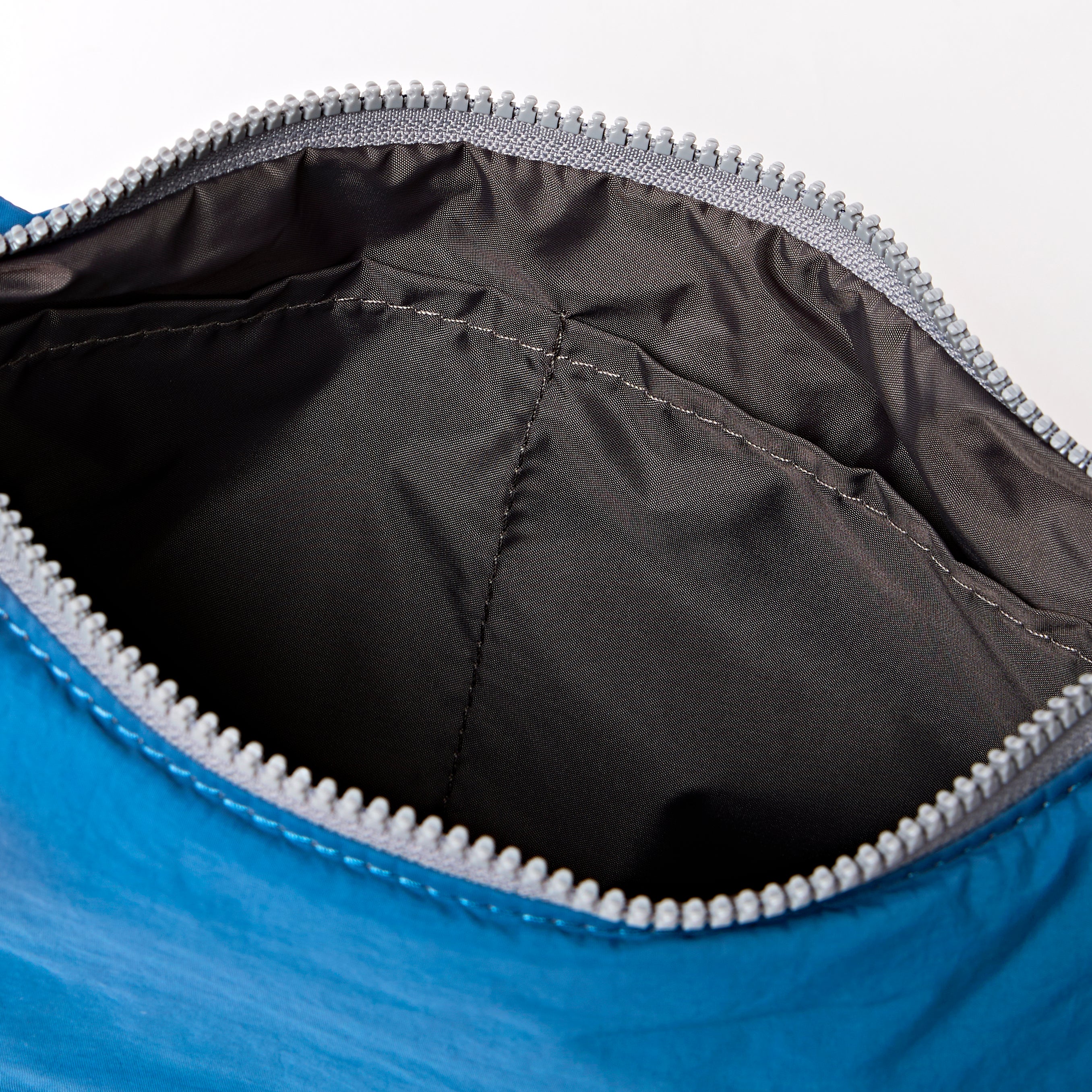 Farringdon Half Moon Bag in Malibu Blue Taslon - Image 5