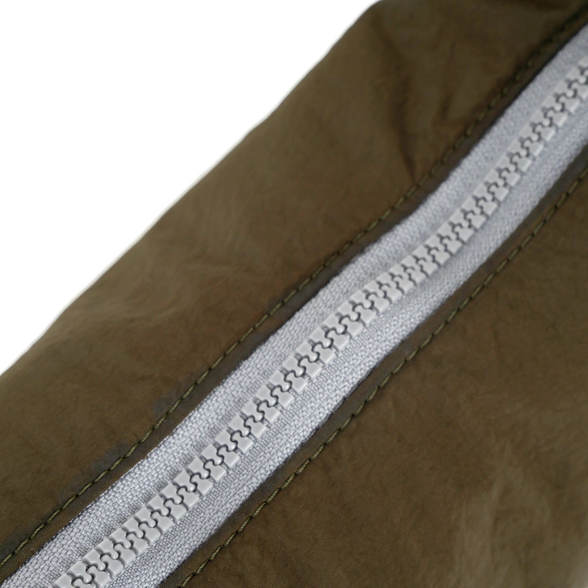 Farringdon Half Moon Bag in Moss - Image 5