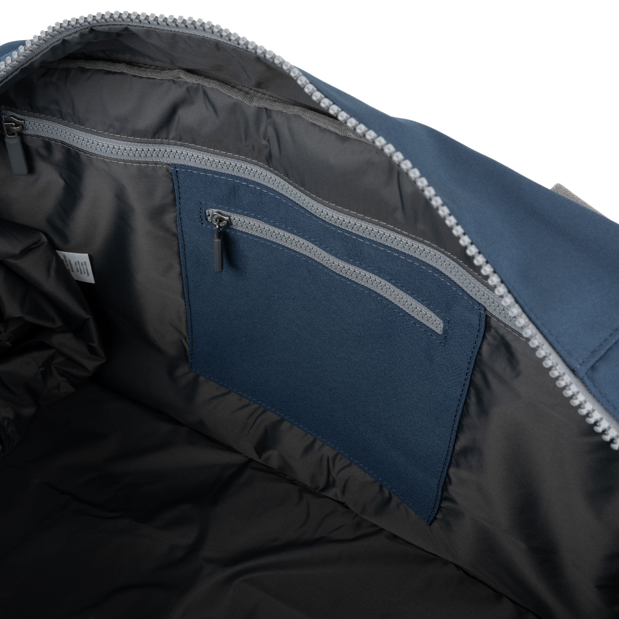 Gatwick Carry-On Duffel Bag in Deep Blue - Image 5