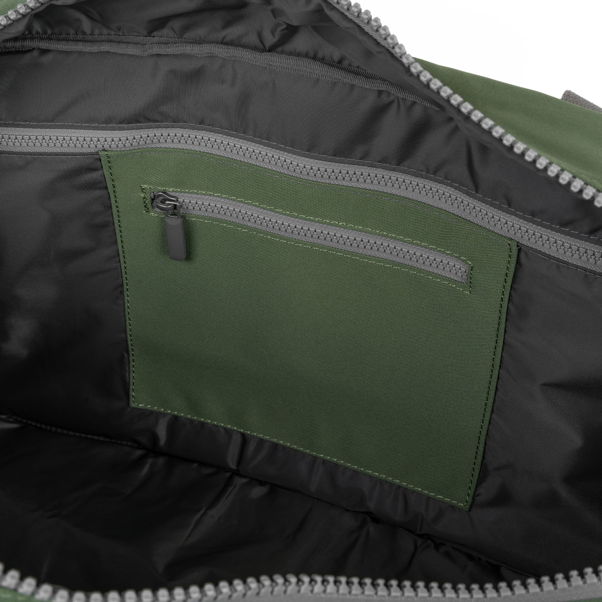 Gatwick Carry-On Duffel in Granite - Image 4