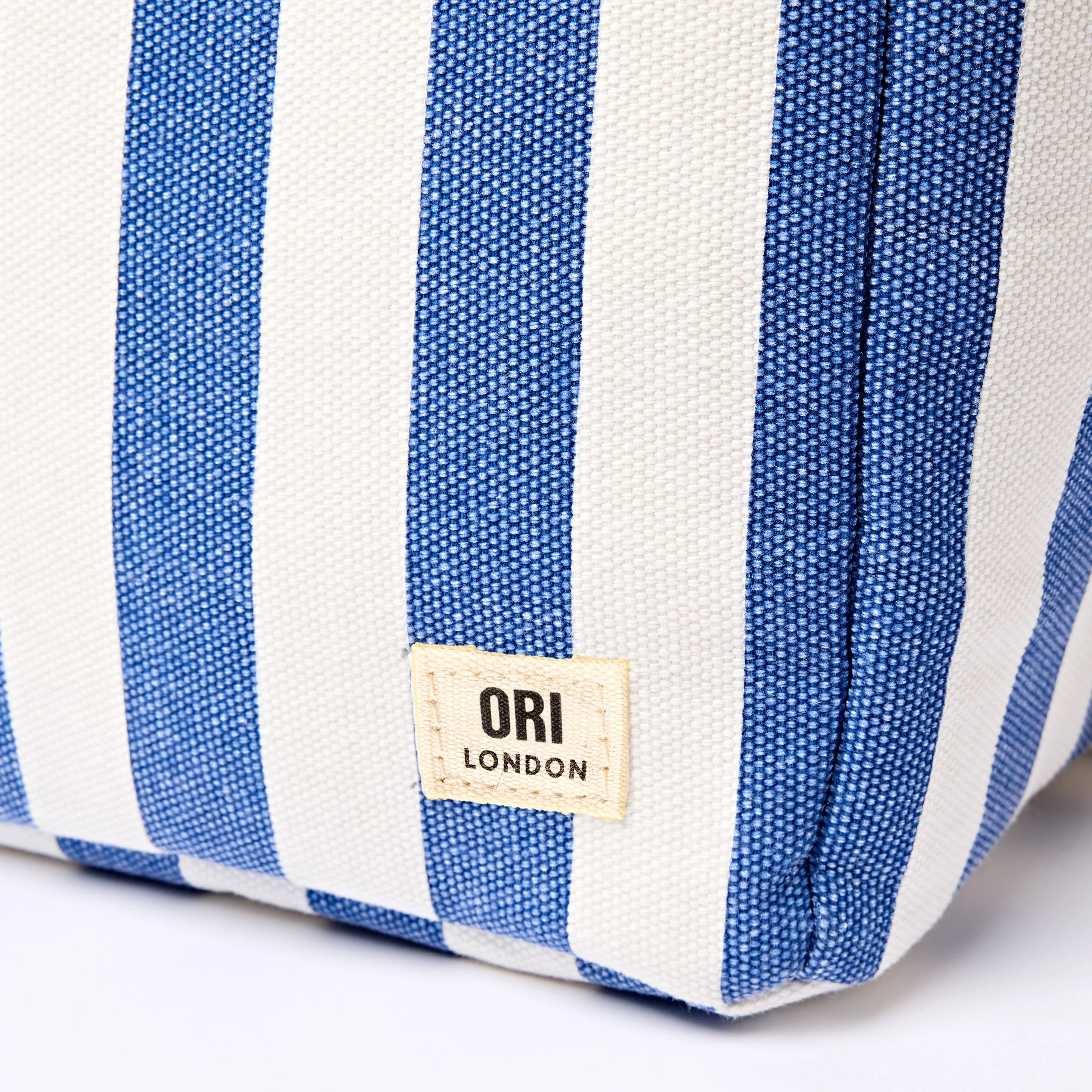 Hampstead Lunch Bag in Denim Stripe - Image 7
