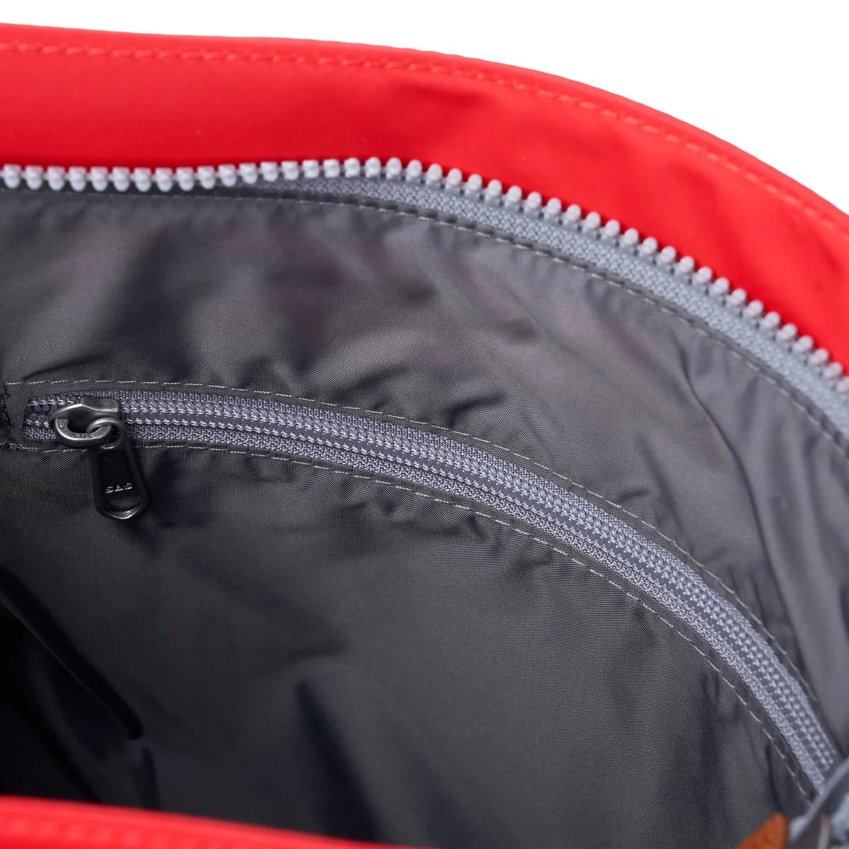 Kennington Crossbody Bag in Chilli Oil - Image 4
