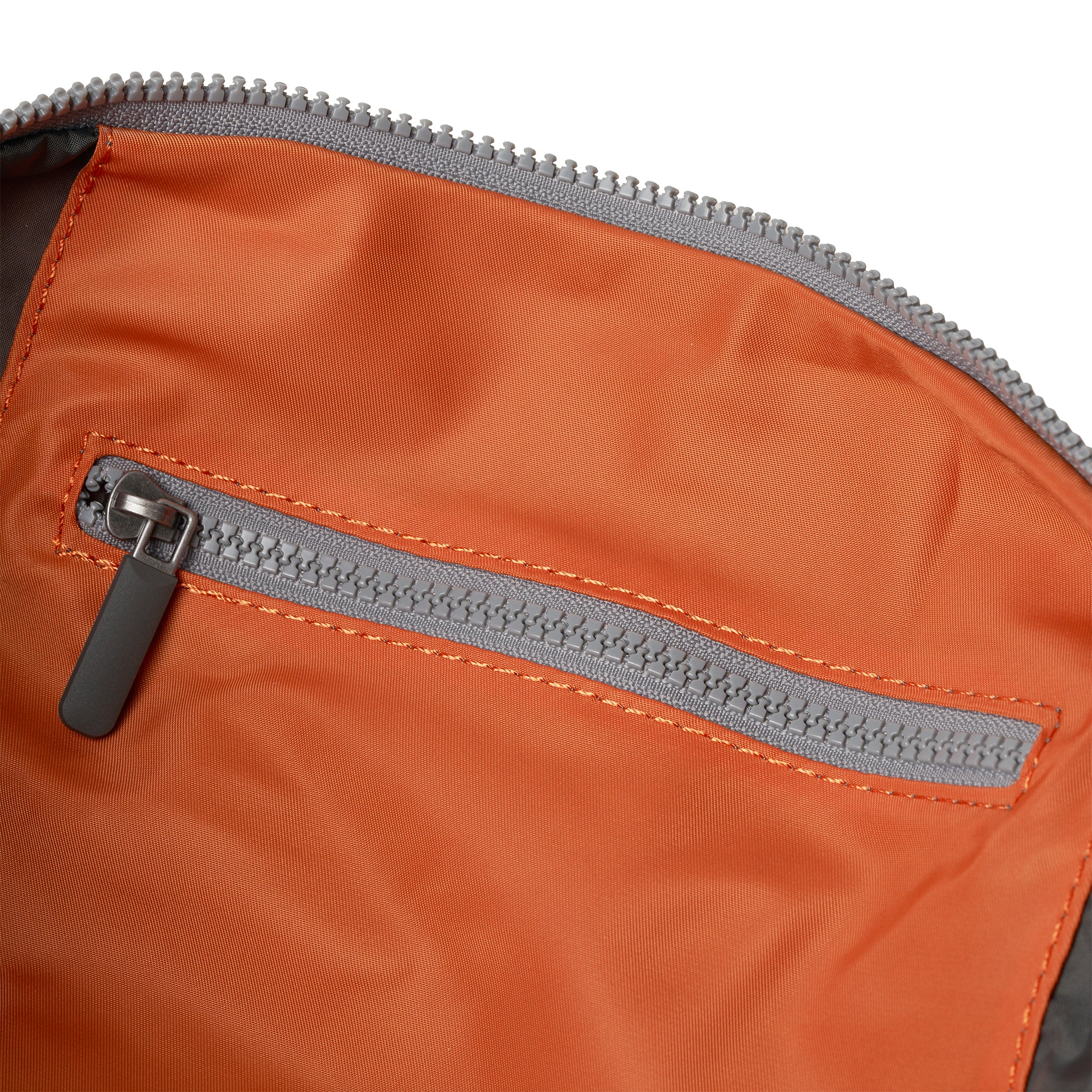 Luton Duffel Bag in Burnt Orange - Image 5