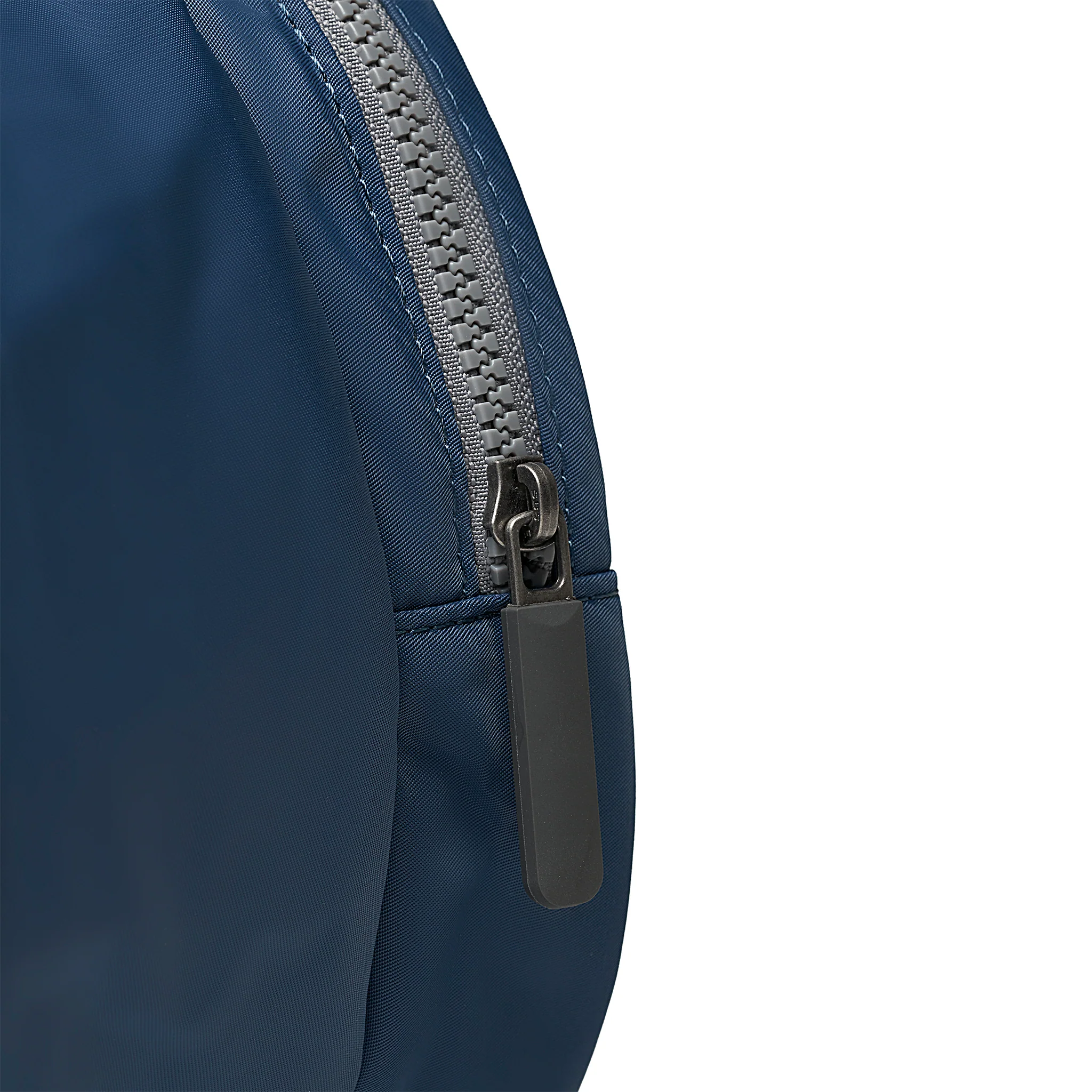 Luton Duffel Bag in Pacific - Image 6