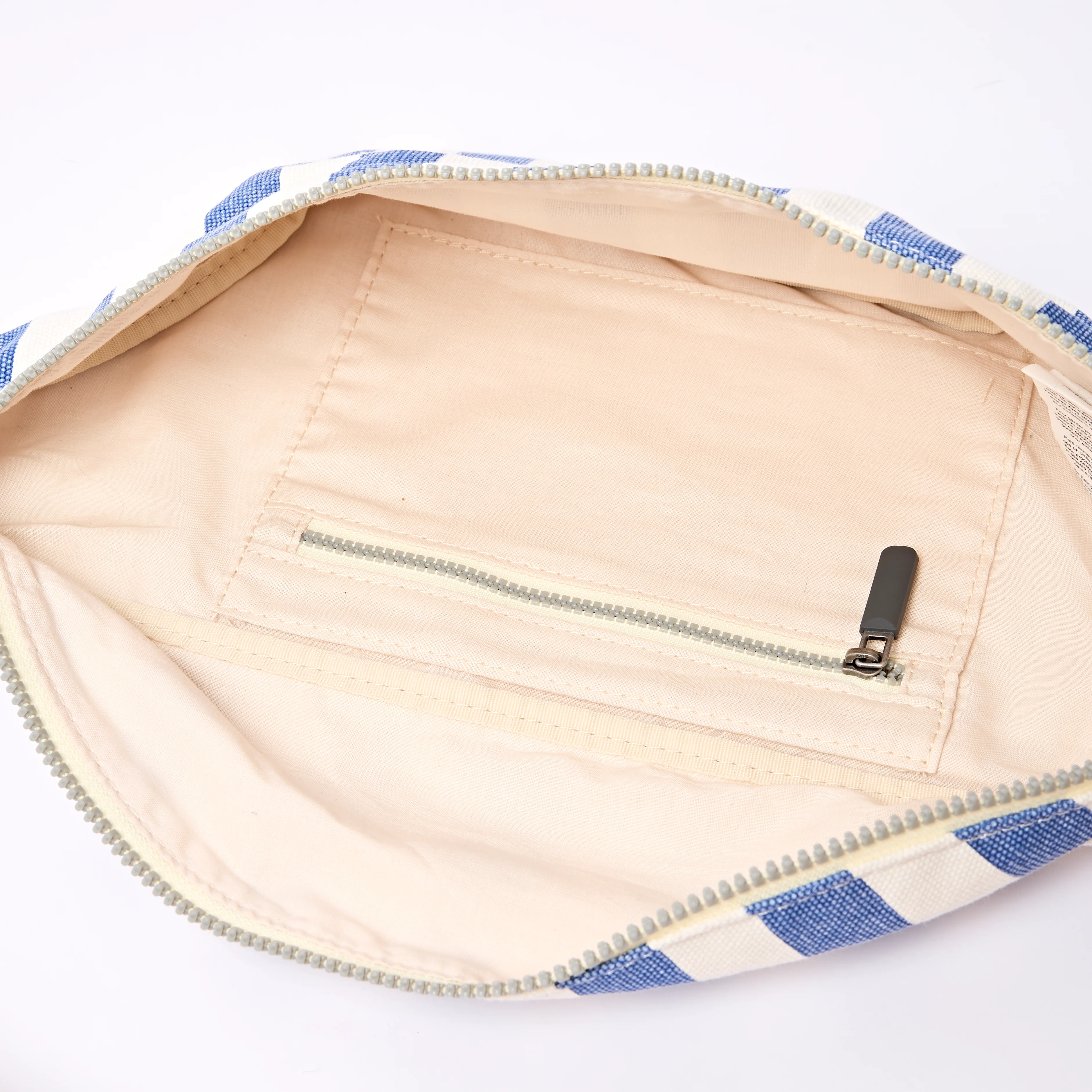 Mill Hill Crossbody Bag in Denim Stripe - Image 4