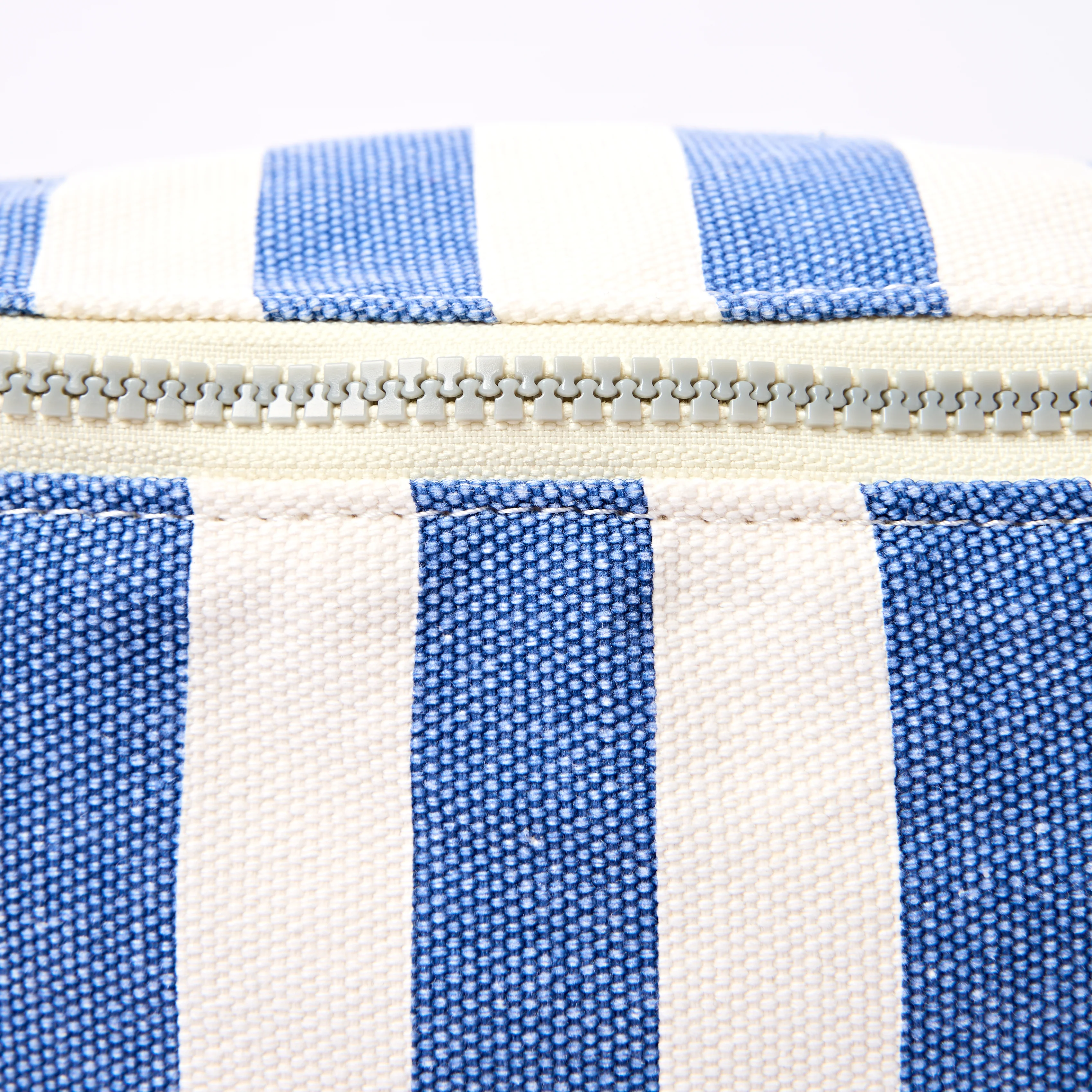Mill Hill Crossbody Bag in Denim Stripe - Image 6