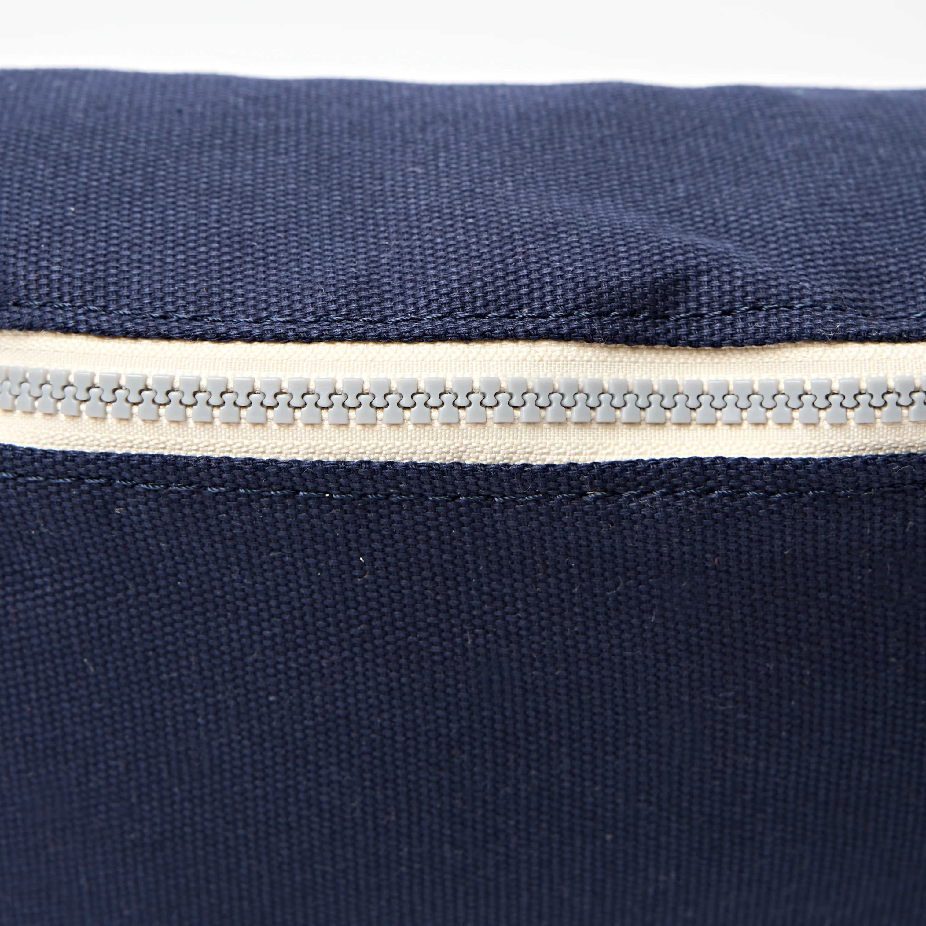 Mill Hill Crossbody Bag in Midnight - Image 5