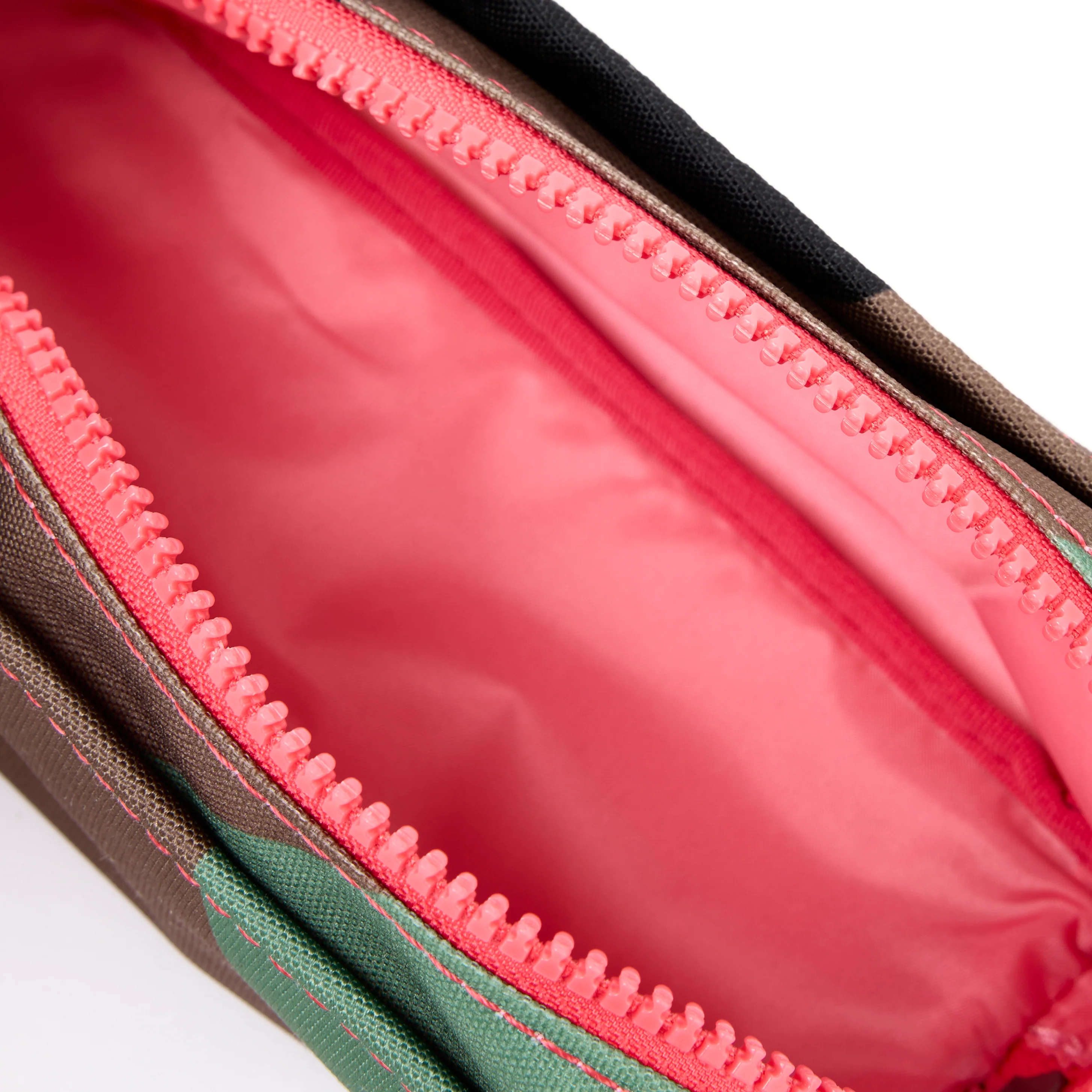Pimlico Pouch in Vintage Camo - Image 5