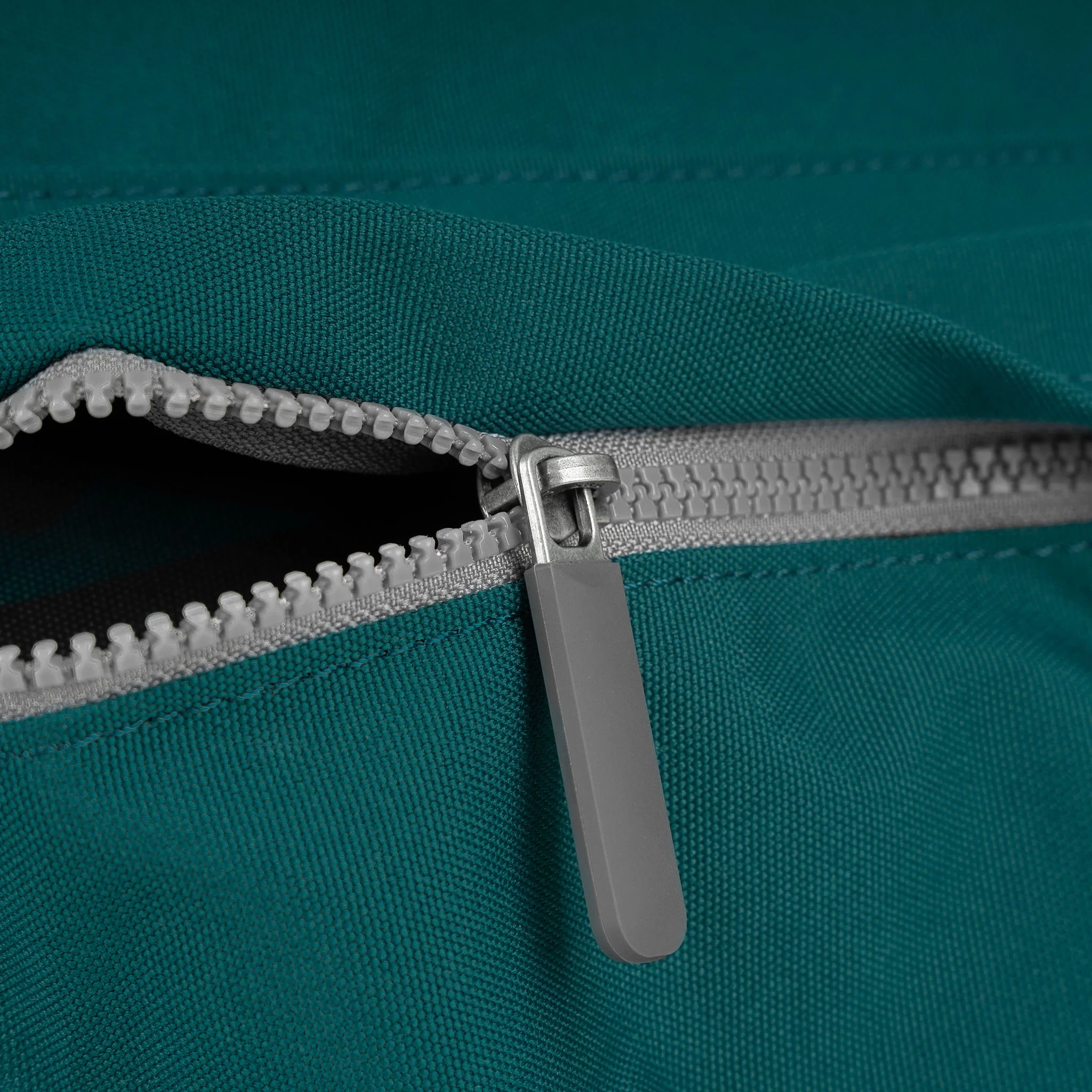 Trafalgar Tote Bag in Teal - Image 6