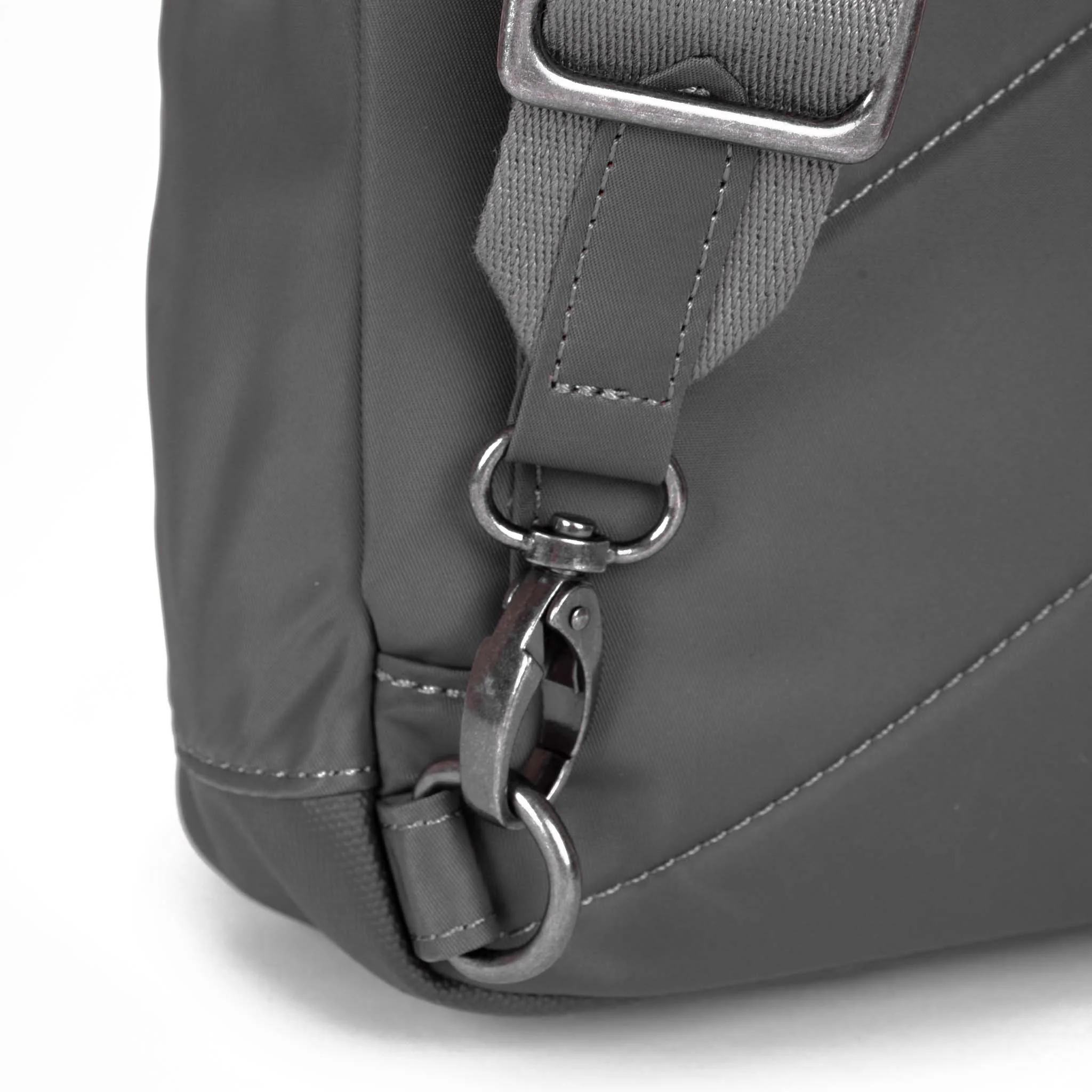Willesden XL Sling Bag in Graphite - Image 4