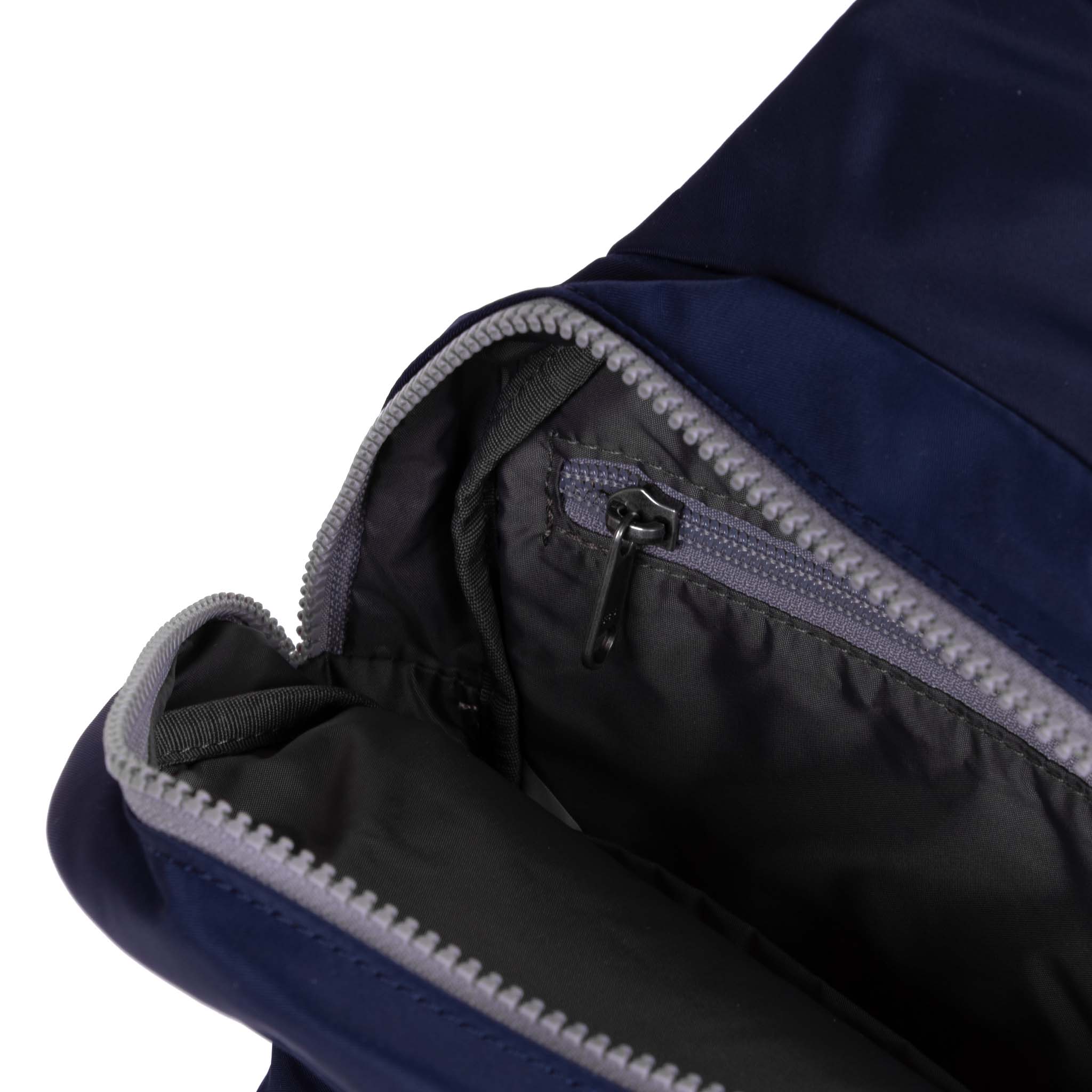 Willesden Sling Bag in Midnight - Image 4